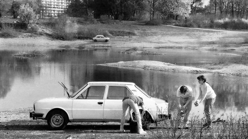 Bundek 1980-ih godina, pranje automobila
